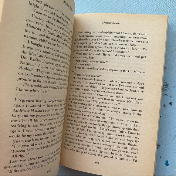 Mexican Bolero by Angeles Mastretta Book - Picture 6 of 7